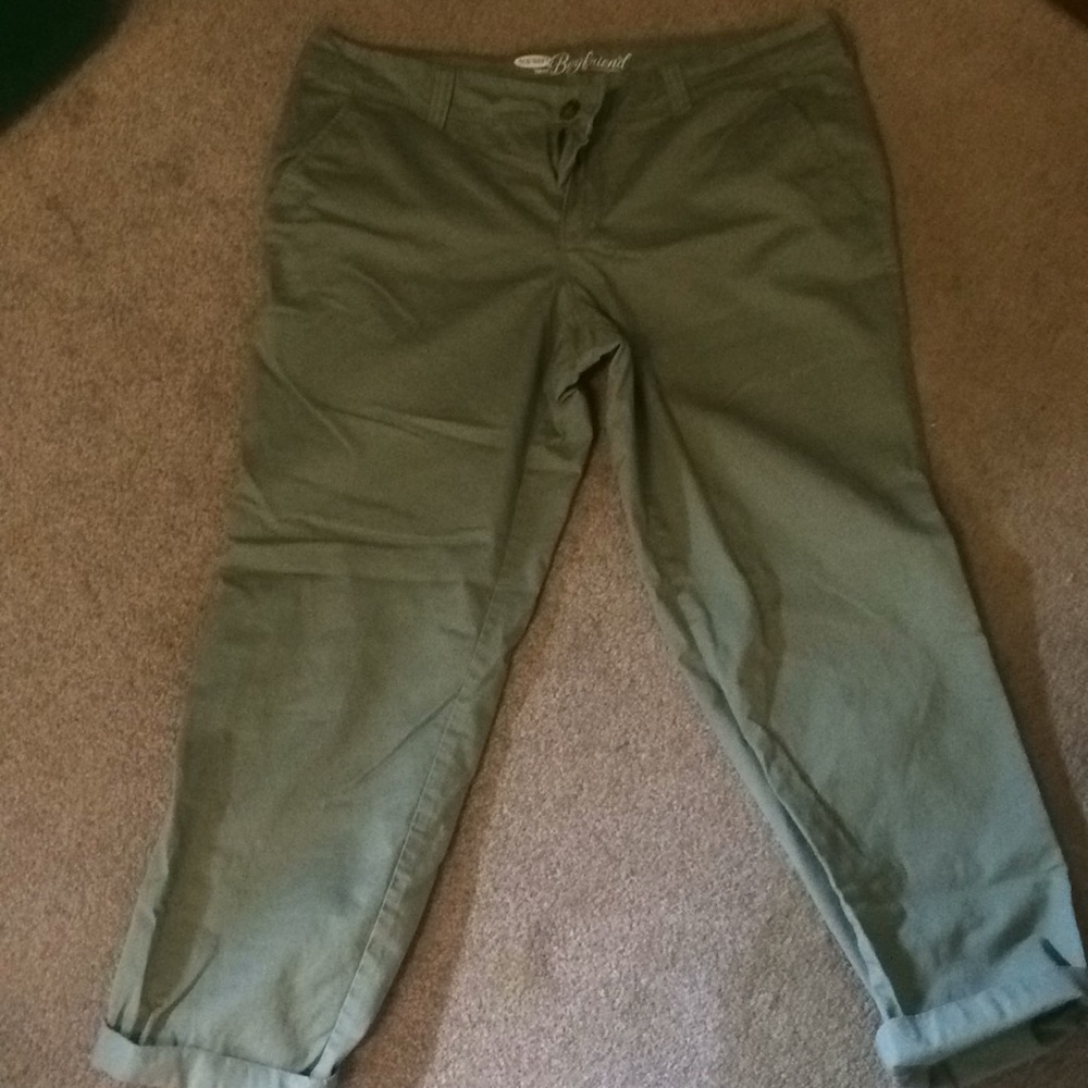 Old Navy Boyfriend Capris size 12